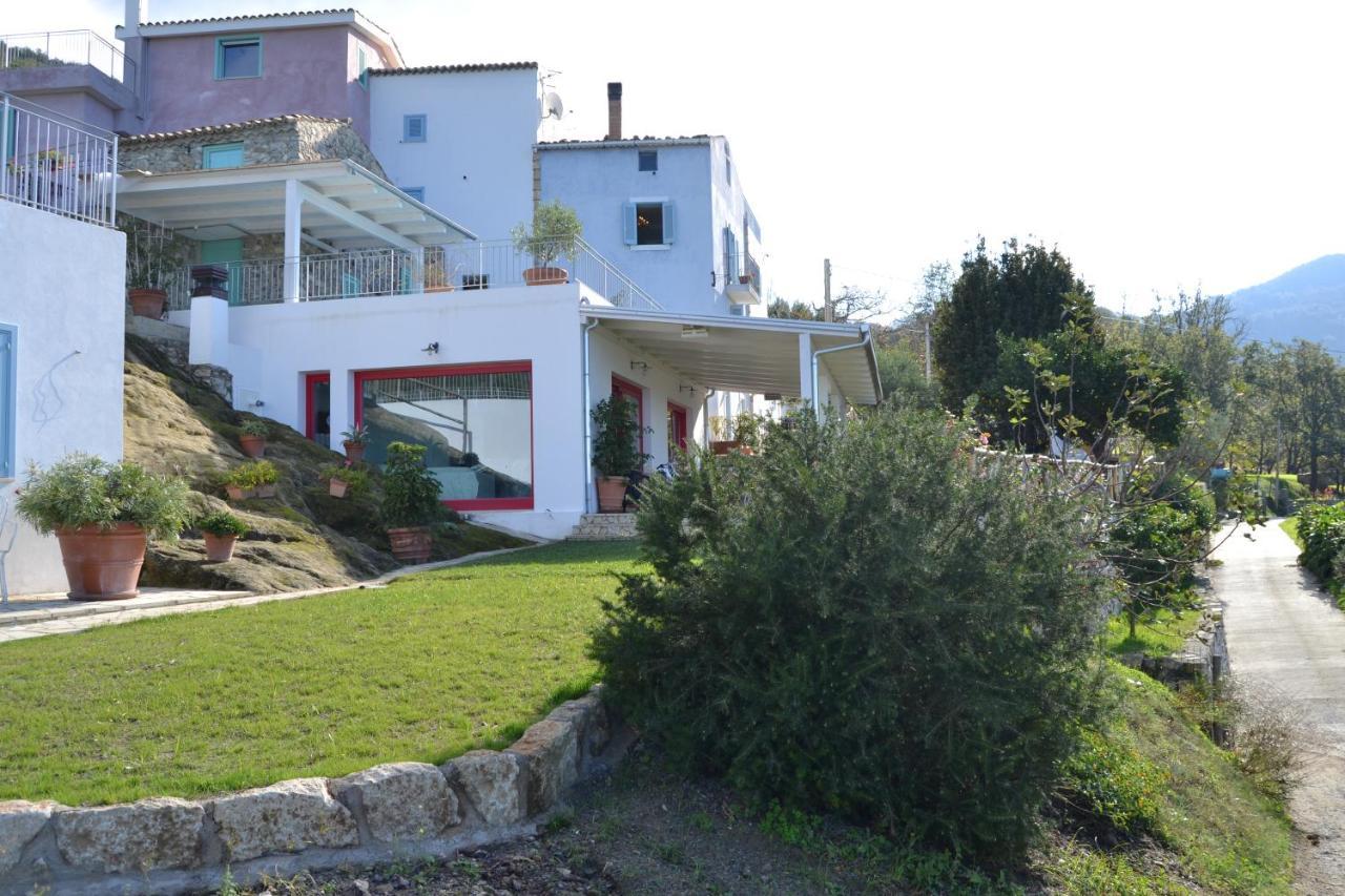Borgo Rosso Di Sera Resort Сан Лучидо Екстериор снимка