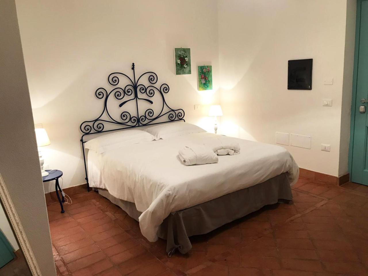 Borgo Rosso Di Sera Resort Сан Лучидо Екстериор снимка