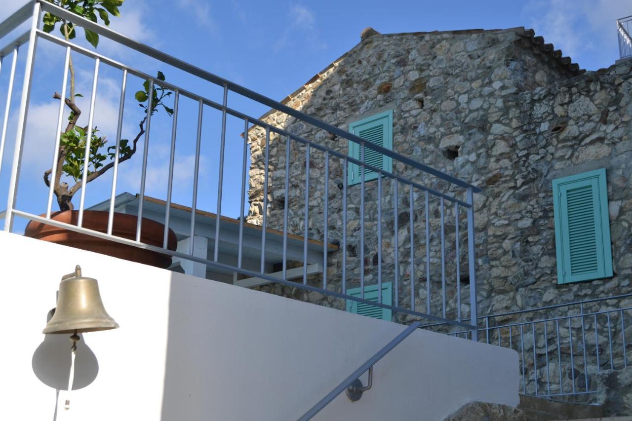 Borgo Rosso Di Sera Resort Сан Лучидо Екстериор снимка