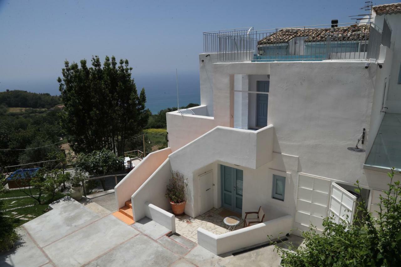 Borgo Rosso Di Sera Resort Сан Лучидо Екстериор снимка