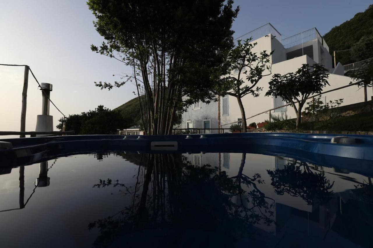 Borgo Rosso Di Sera Resort Сан Лучидо Екстериор снимка